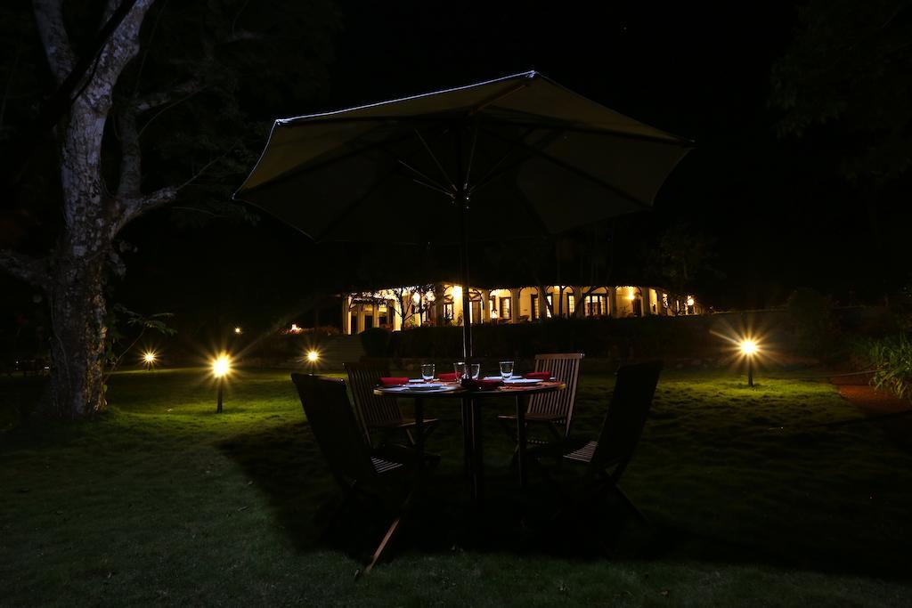 Отель Parisons Plantation Experiences By Abad Манантавади Экстерьер фото